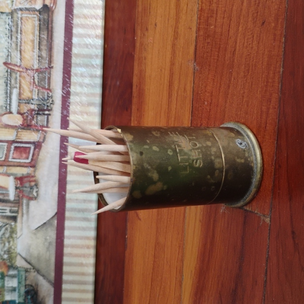 🇮🇹  ITALIAN VINTAGE BRASS I OZ.  LITTLE SHOT MATCHSTICK or Toothpick HOLDER